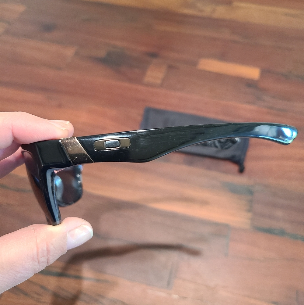 Oakley Jupiter Sunglasses - Picture 9 of 10